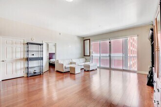 Building Photo - HIGHRISE DOWNTOWN, FULLY FURNISHED!