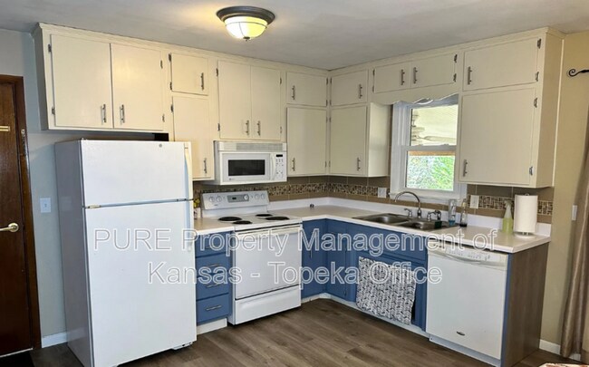 Building Photo - 5216 SW 33rd St