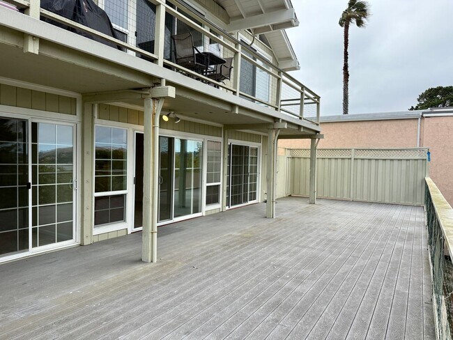 Building Photo - 142 Buchanan Dr