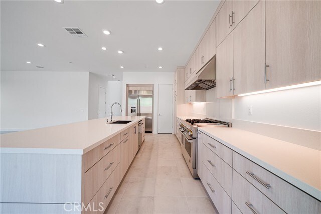 Building Photo - 121 Wild Flower