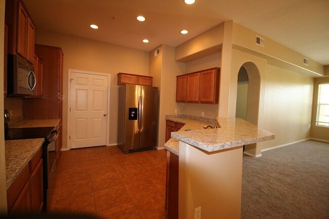 Building Photo - 14575 W Mountain View Blvd
