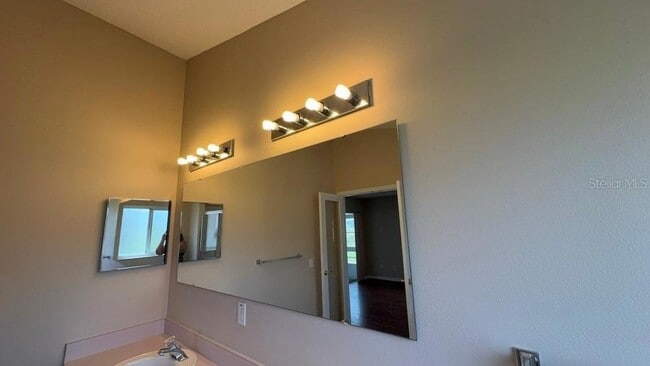 Building Photo - 5319 NW 18th St