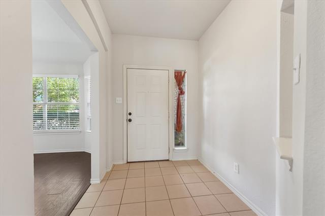 Building Photo - 4600 Leeds Dr