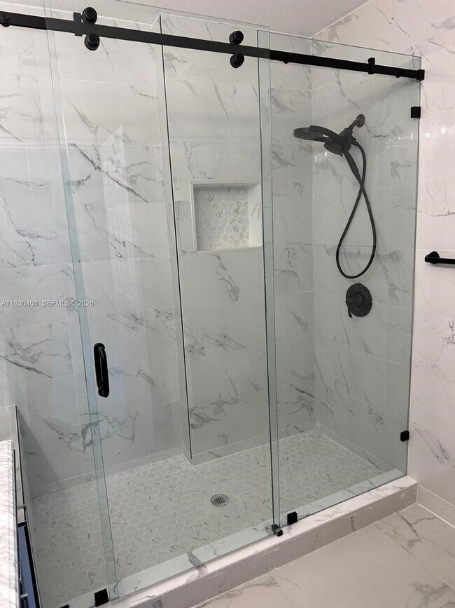 Building Photo - 12421 SW 50th Ct