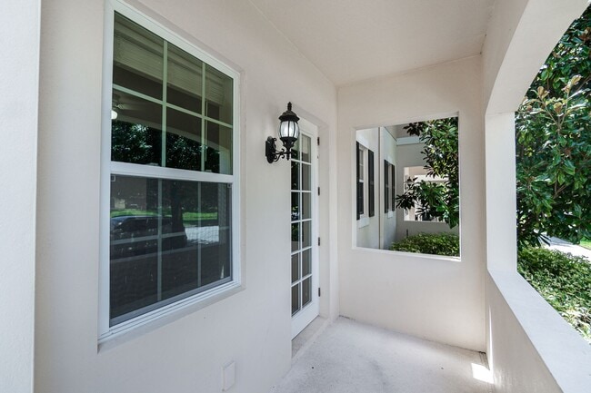 Building Photo - Beautiful 3/3 w/ 2 Car Garage in Gated Vil...