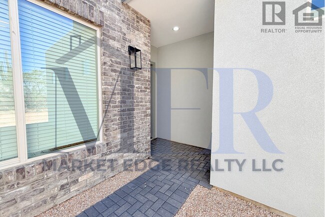 Building Photo - 3Bed/3Bath Home in North Scottsdale w/Casi...