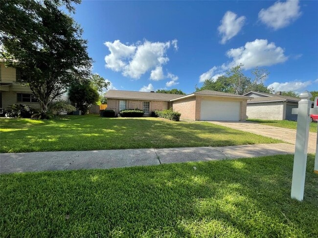 Building Photo - 10426 Towneview Dr
