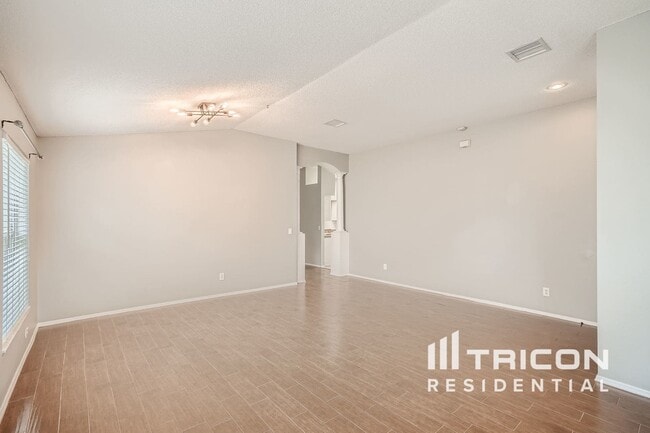 Building Photo - 557 Lake Cypress Cir