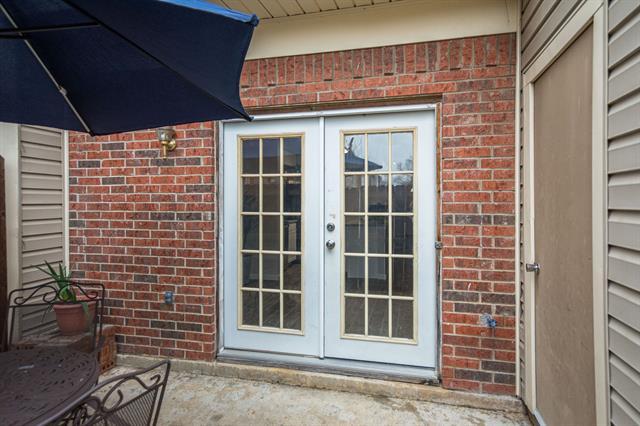 Building Photo - 224 Samuel Blvd