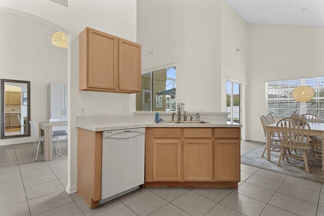 Building Photo - 7902 Silver Bass Ct