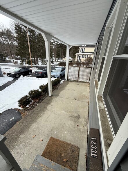 Building Photo - 10 Fruit St