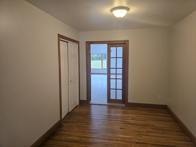 Building Photo - 24955 Westmoreland Dr