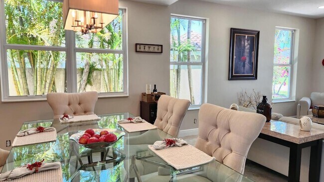 Building Photo - 1851 Corsica Dr