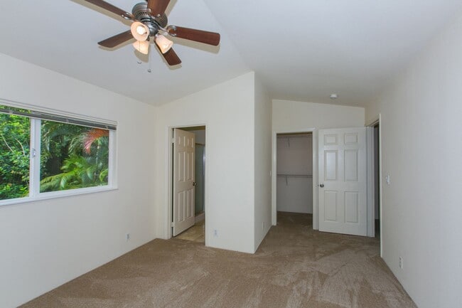 Building Photo - Spacious, private Mililani Tech Park resid...
