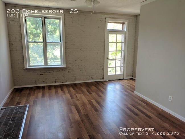 Building Photo - 203 Eichelberger St