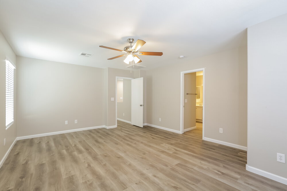 Building Photo - 9790 Splendor Sky Ave