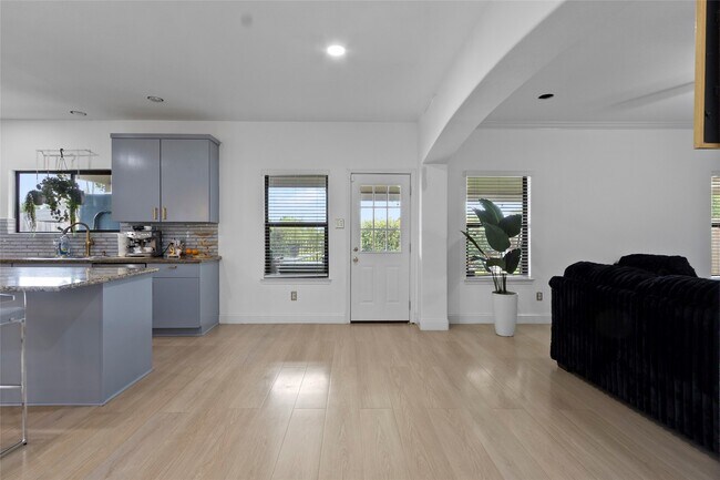 Building Photo - 13206 Blass Ct