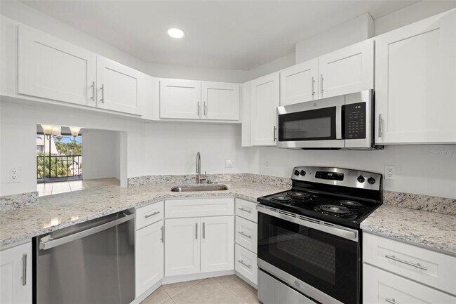 Building Photo - 8699 Bardmoor Blvd