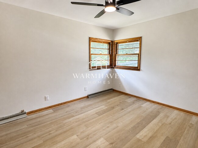 Building Photo - 770 Danner Rd