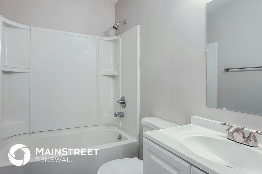 Building Photo - 515 Forrest St