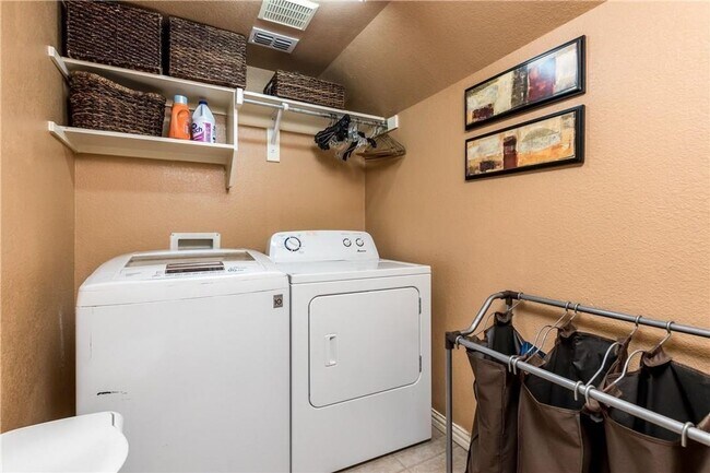 Building Photo - House for Lease in McKinney