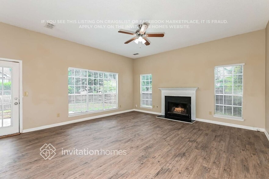 Building Photo - 395 Oakdale Cir