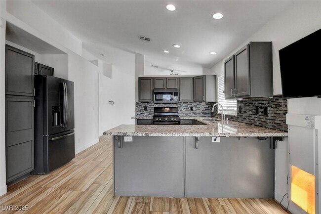 Building Photo - 7917 Quill Gordon Ave