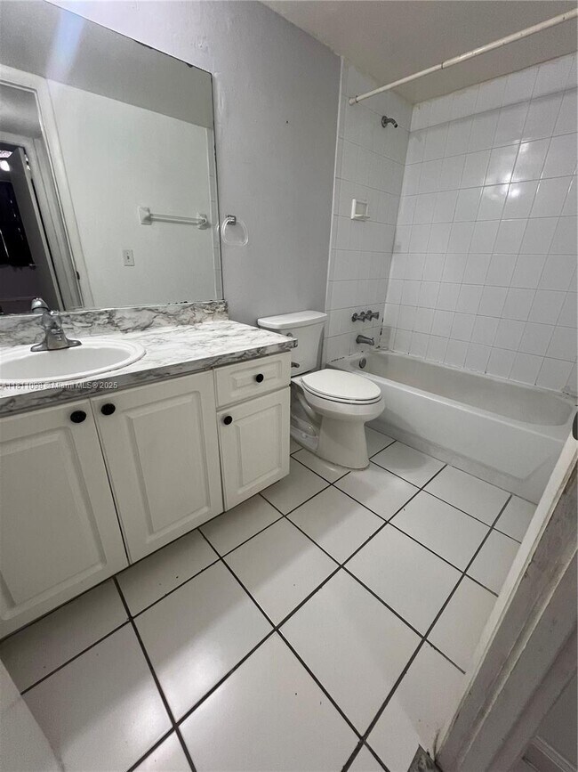 Building Photo - 8307 SW 142nd Ave