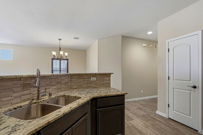 Building Photo - 2157 Honour Point Pl