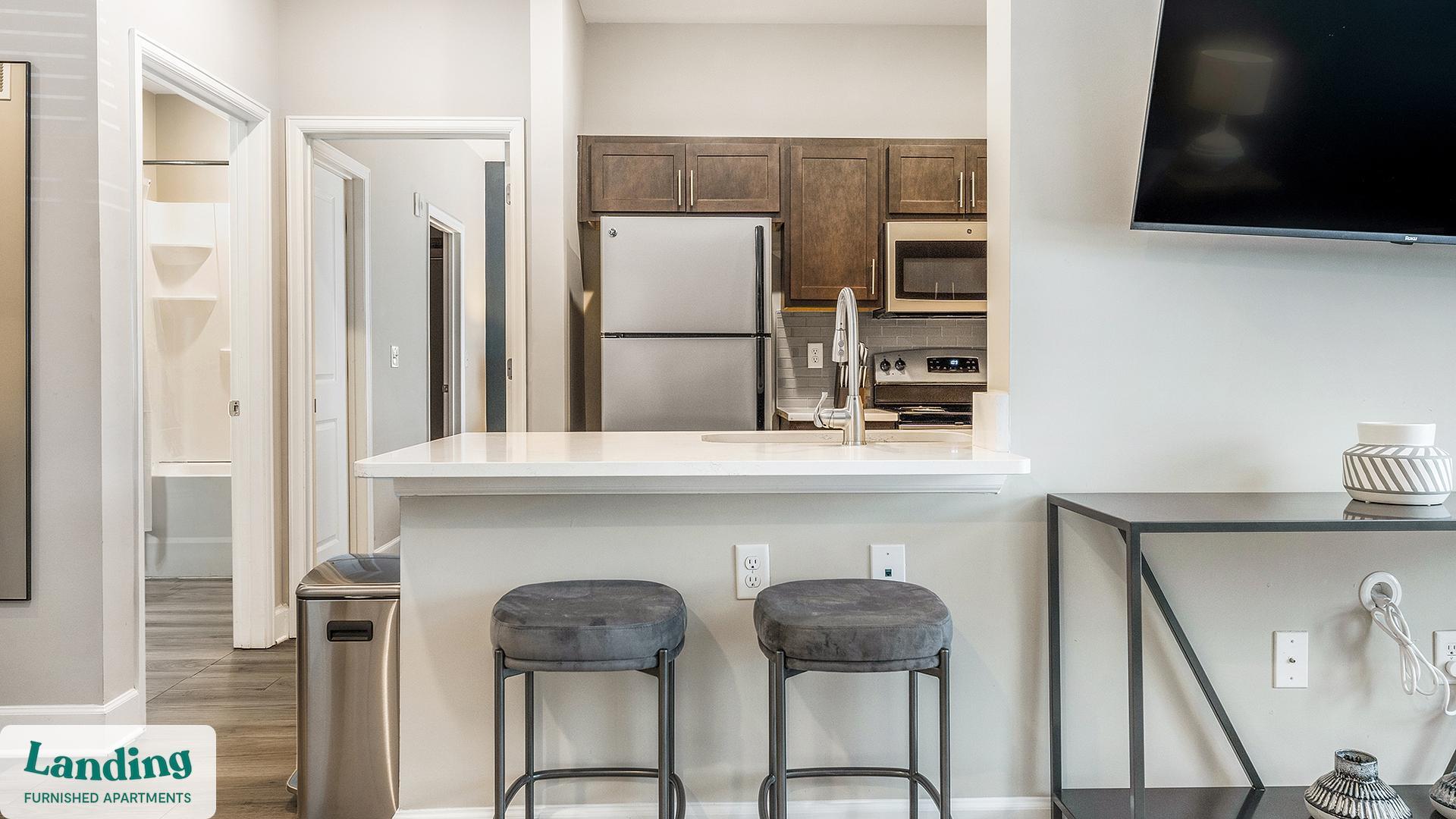 Building Photo - 195 N Creek Dr