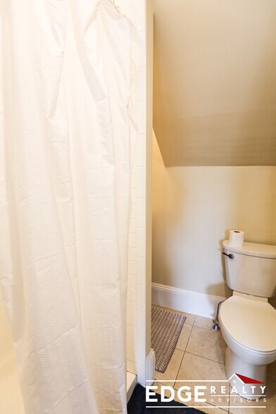 Building Photo - 8 Matchett St