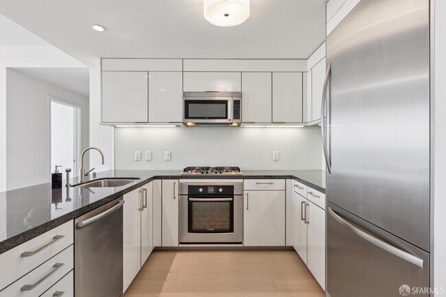 Building Photo - 338 Spear St