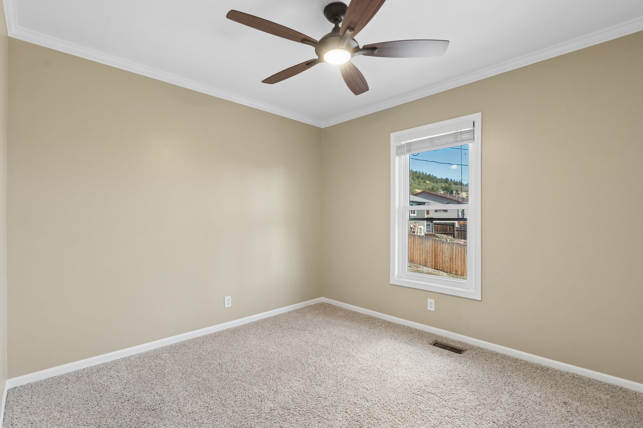Building Photo - 103 Aurelia Ave