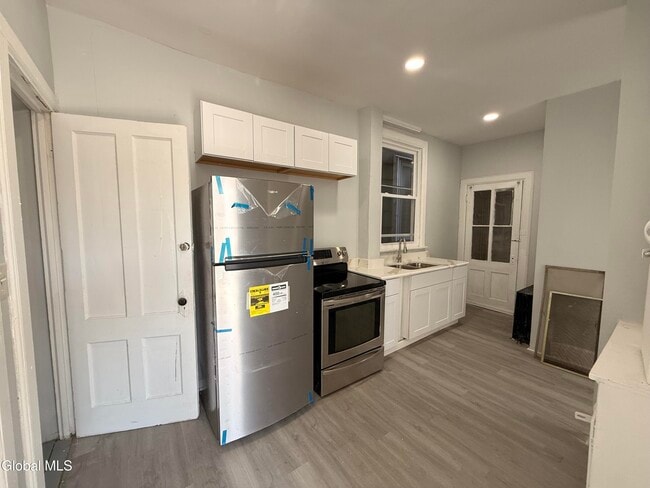 Building Photo - 184 Quail St