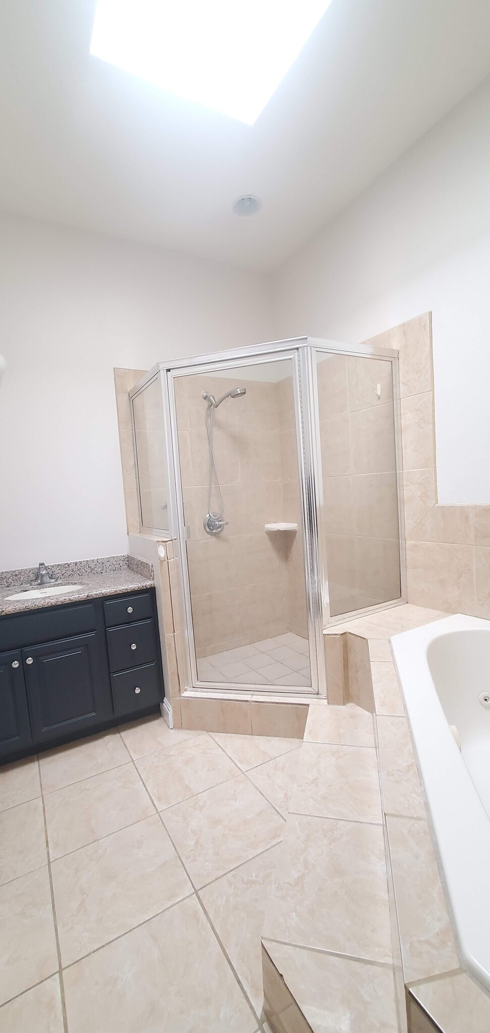 Building Photo - 1614 W 146th St