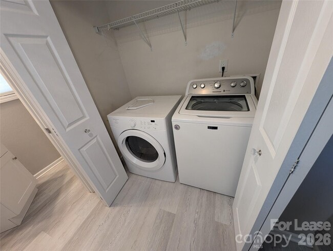 Building Photo - 4656 Sooner Ln