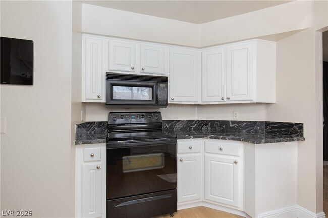 Building Photo - 3151 N Soaring Gulls Dr