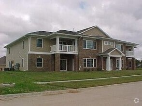 Building Photo - Incredible 2 bedroom, 2 bath over-sized Co...