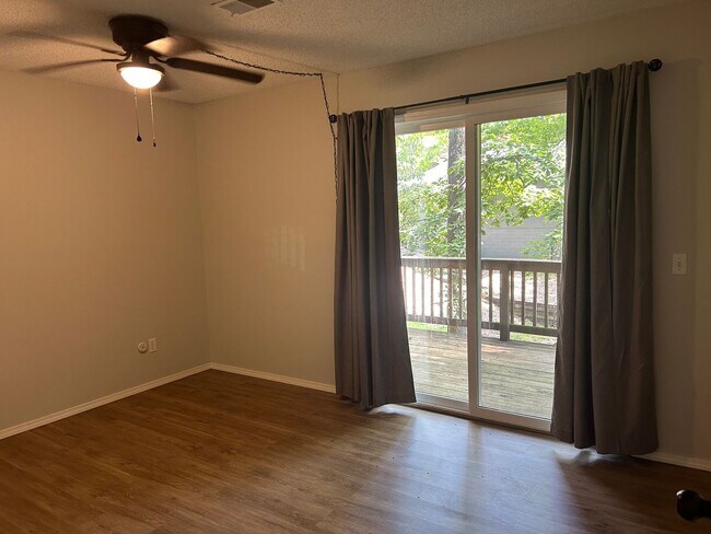 Building Photo - 6 Williams Ln