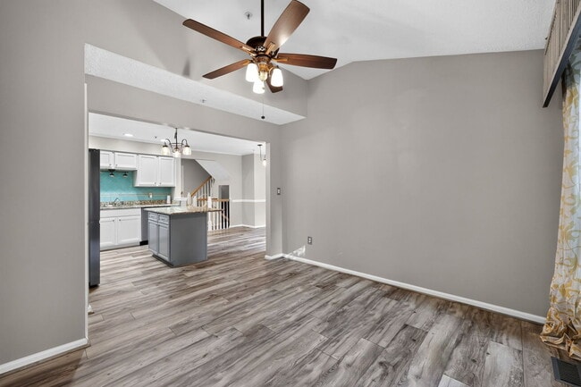 Building Photo - 8155 Deer Chase Ln