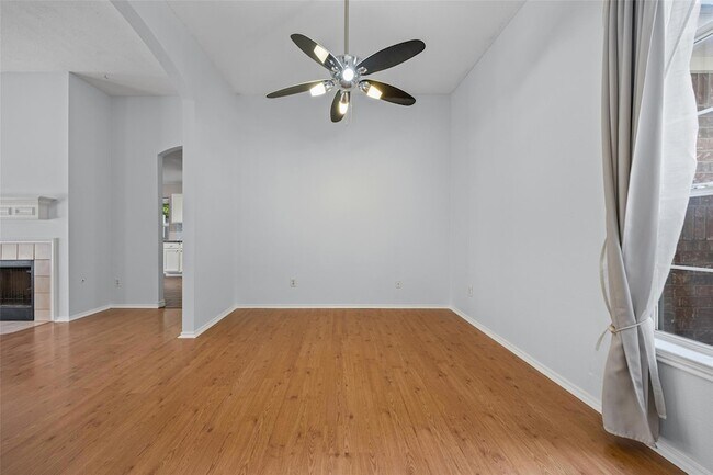 Building Photo - 11304 Avering Ln