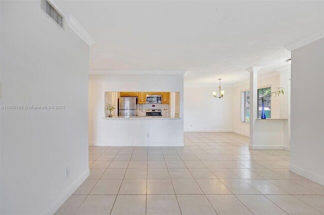 Building Photo - 10630 SW 157th Ct