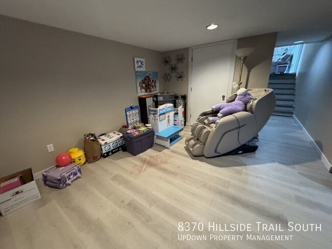 Building Photo - 8370 Hillside Trail S