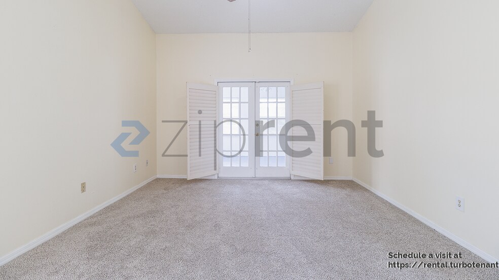 Building Photo - 180 Parkview Dr