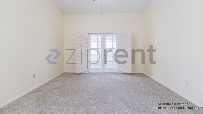 Building Photo - 180 Parkview Dr