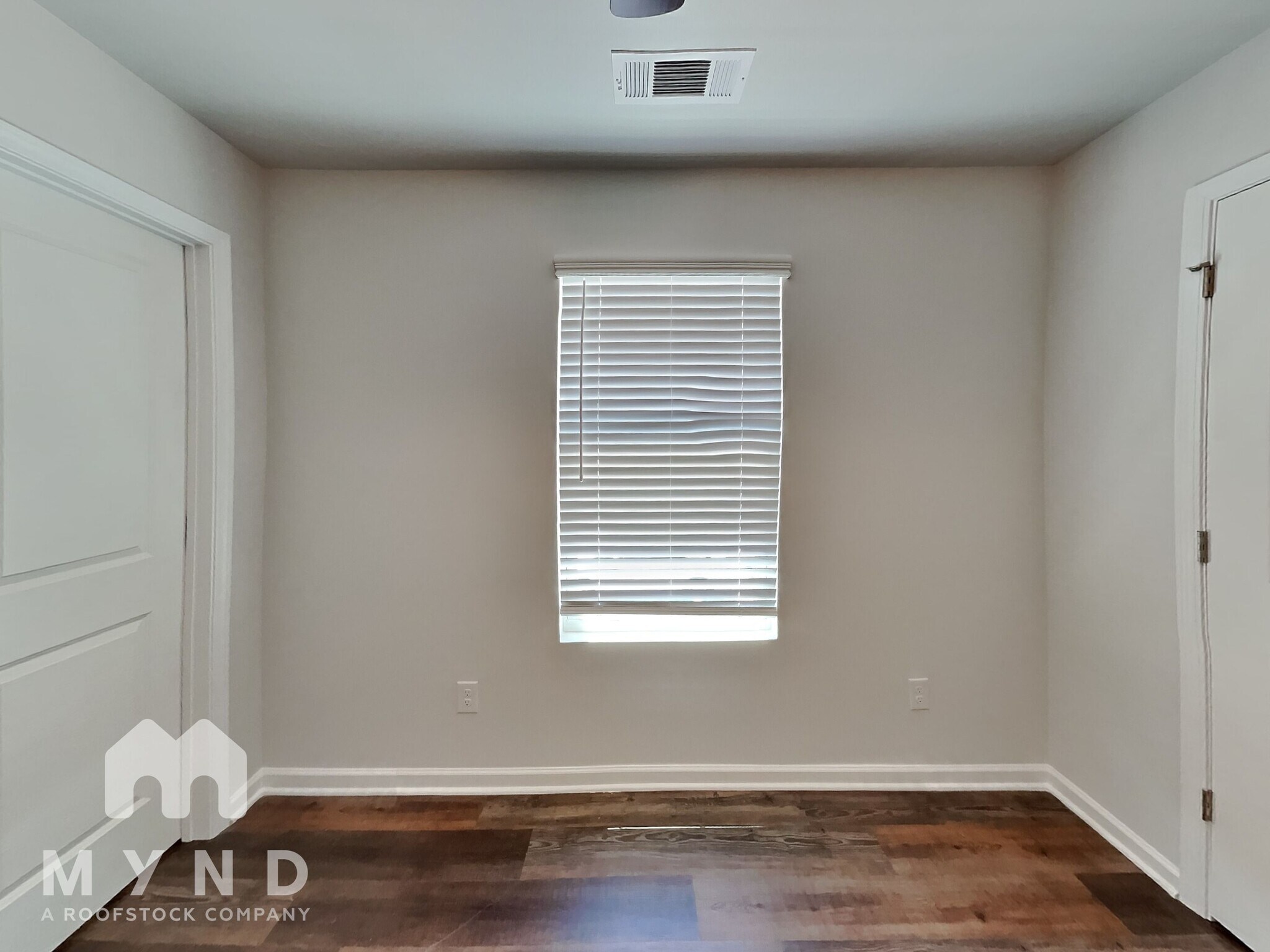 Building Photo - 1834 Carrington Dr