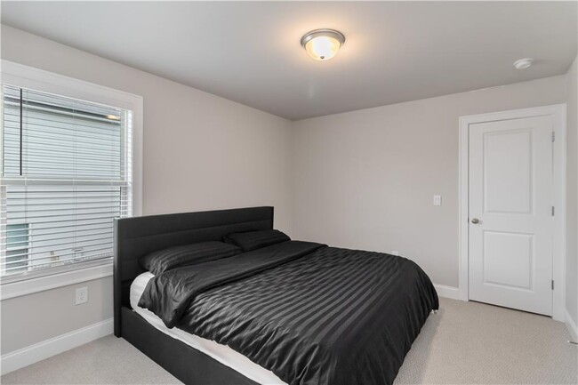 Building Photo - 4367 Bethany Manor Dr