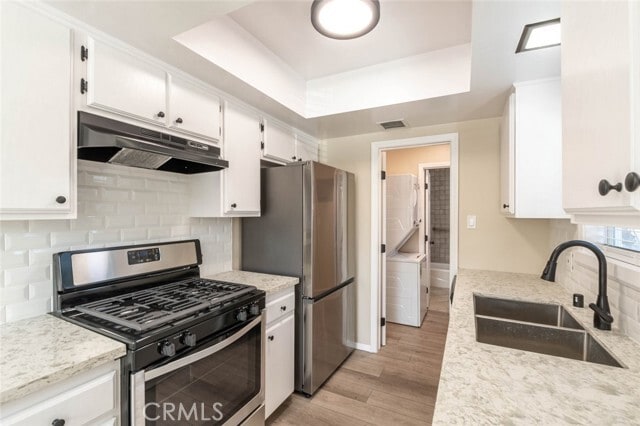 Building Photo - 807 E Chevy Chase Dr