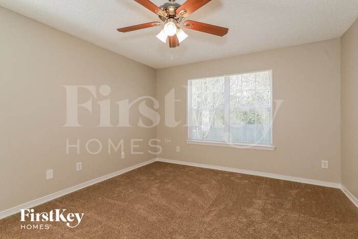 Building Photo - 2047 Eclipse Dr
