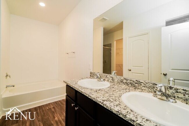 Building Photo - Coming Soon!